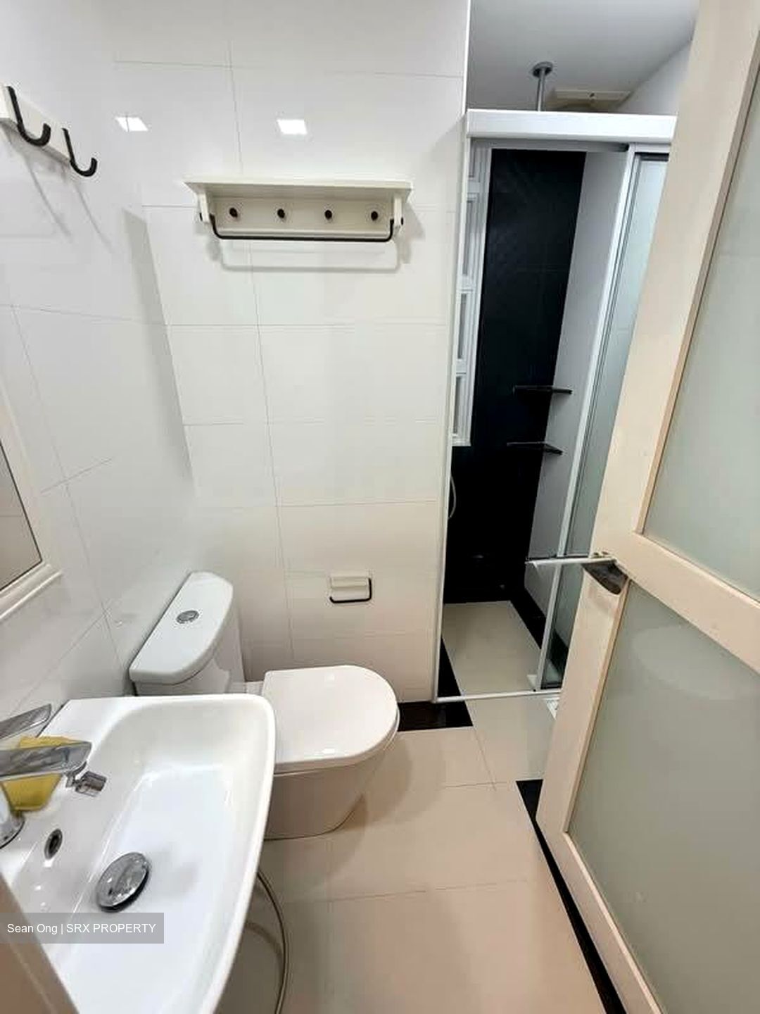 Villa De West (D5), Condominium #557822591